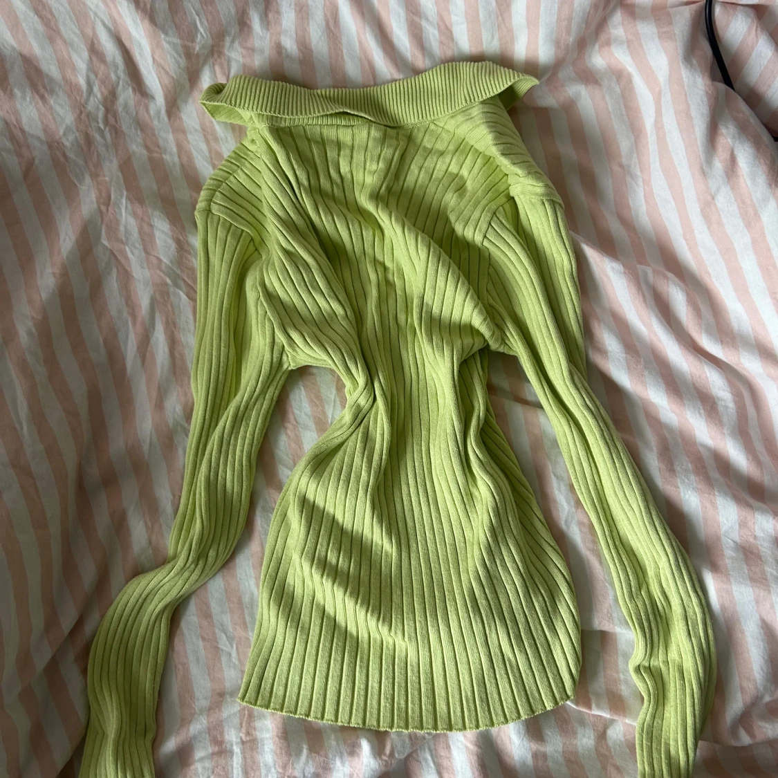 tröja med knappar  - 90