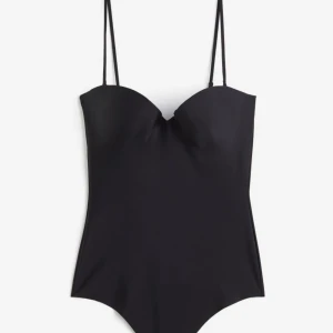 Hm body - Den virala slutsålda HM bodyn, lapparna finns kvar glömde skicka tillbaka bodyn 75A