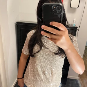 Glitrig fest tröja - Fest tröja, glitrig