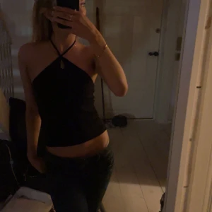 Topp - säljer denna super fina toppen som aldirg kommit till användnin💗 Perfekt skick och super skönt materia💕Skriv vid funderingar💖