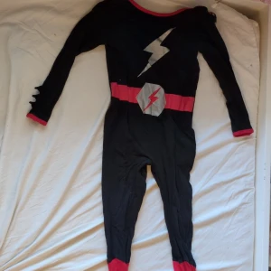 Superhjälte dräkt  - Bra skick 