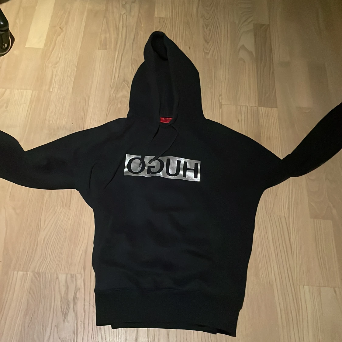 Svart hoodie från Hugo
