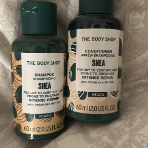 the body shop set shea - Ett set jag plockat ihop själv med doften shea, inget av det är använt och det är schampo, balsam 