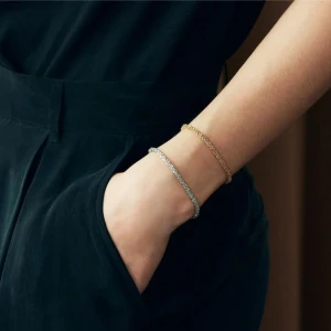 Edblad armband - Fint silver armband från Edblad. Knappast använt så mycket bra skick. Har även ett halsband i samma modell som går att köpa med💕