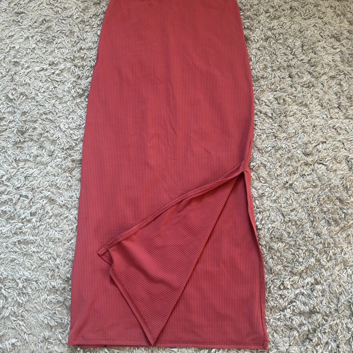 Kjol med slits  - 90