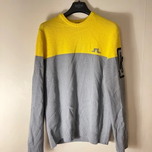 Tröja - J.Lindeberg tröja  Strl M passar även som L