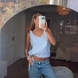 Snygg blus - Säljer denna super fina blus🌸🌸🌸