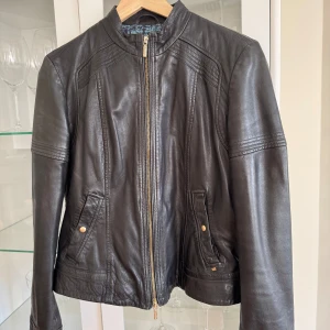 Jacka  - Skinnjacka i perfekt skick