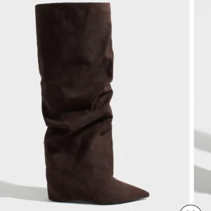 Nelly boots 38 - Intressekoll. Endast testade 