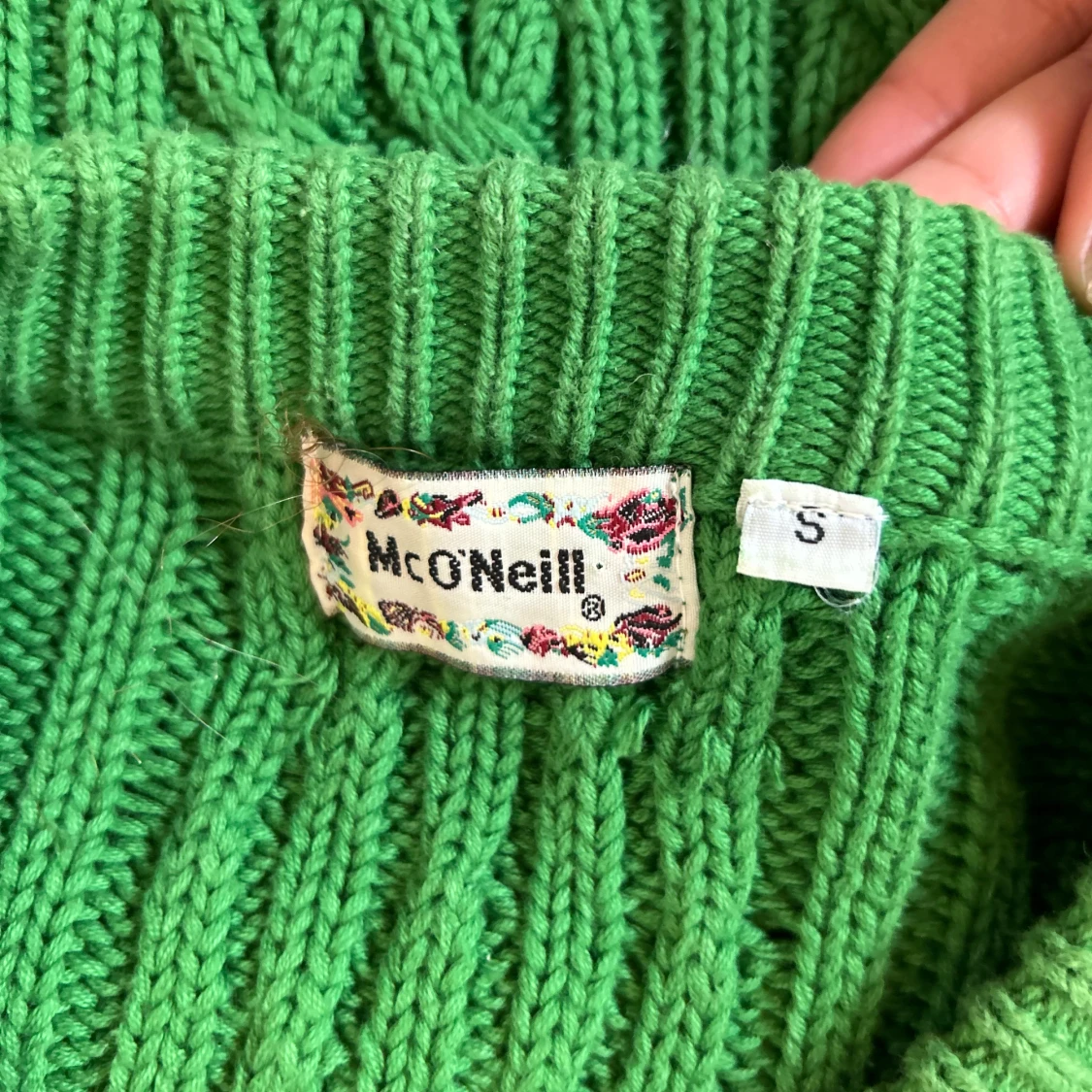 Grön stickad tröja från McONeill - 91