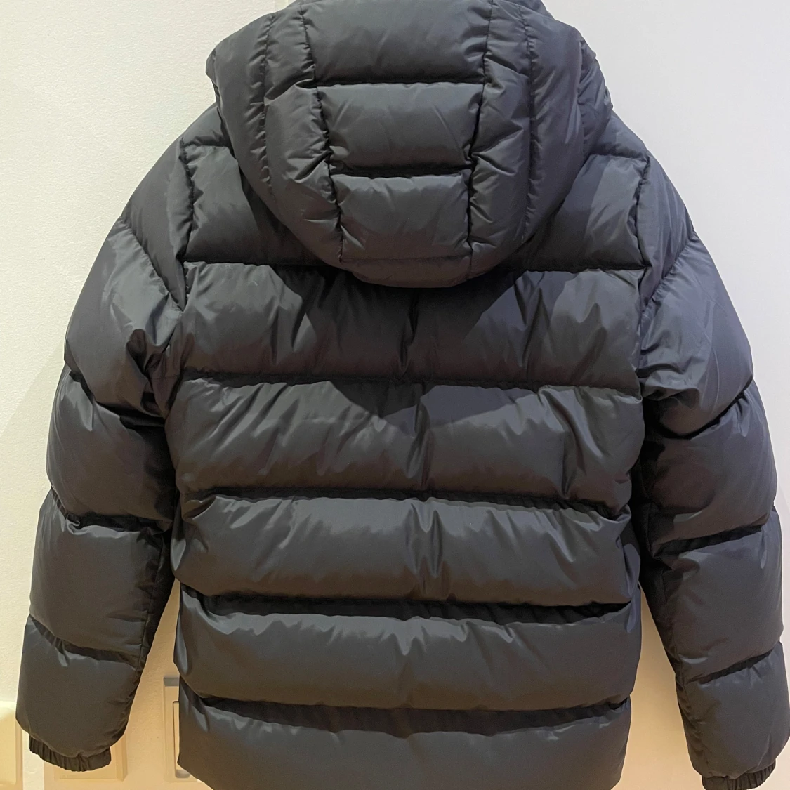 Svart vinterjacka från J. Lindeberg - 90