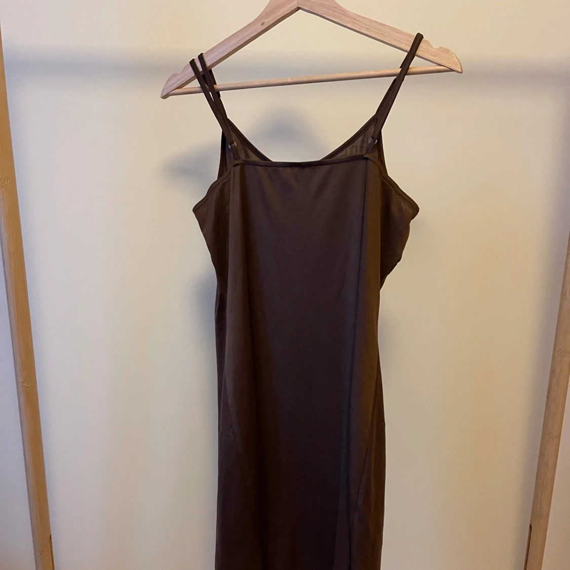 Brun tunn klänning - 91