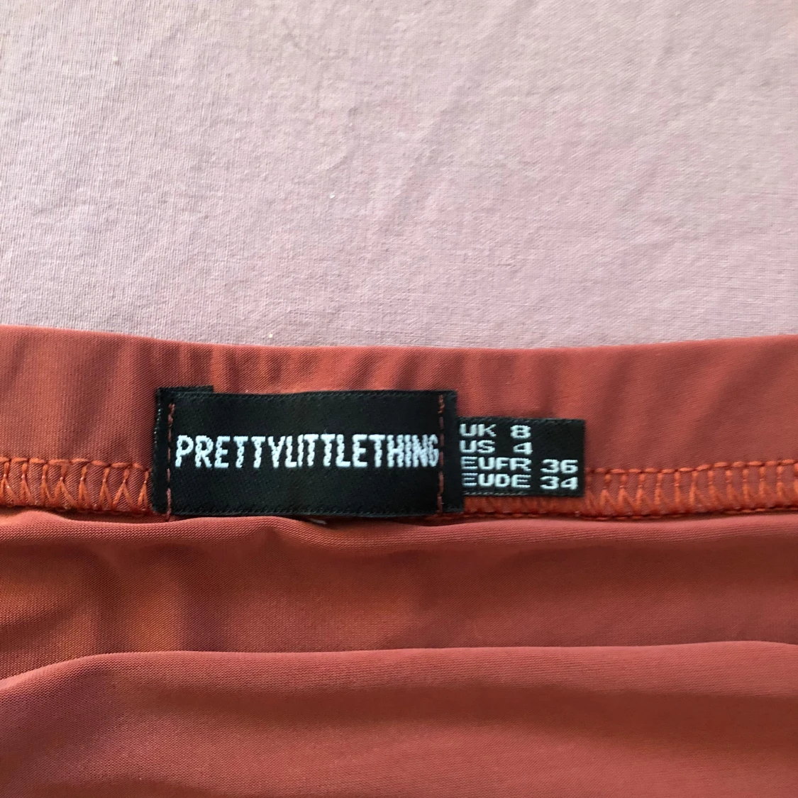 Tubtopp från PrettyLittleThing - 91