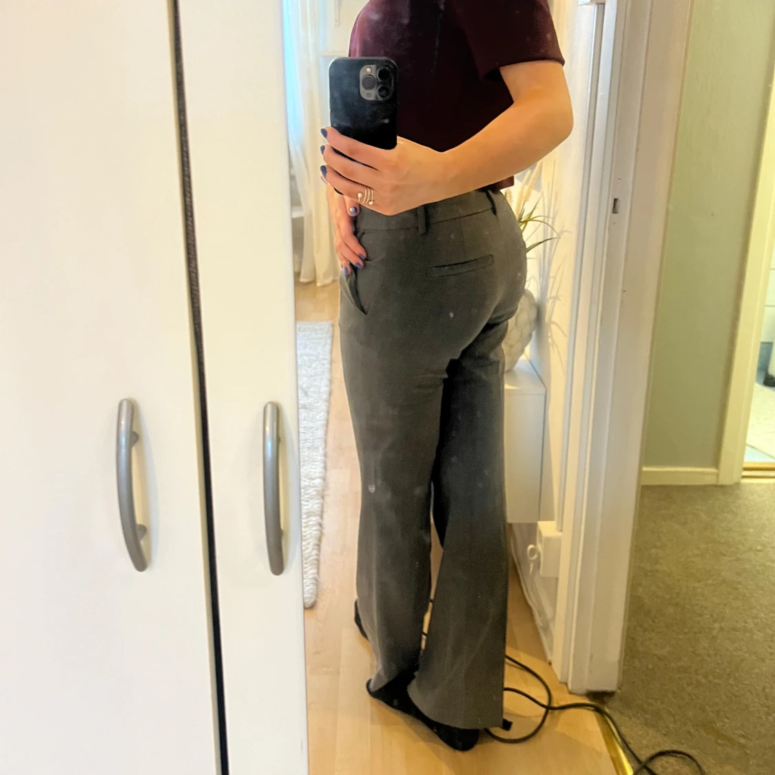 Grå kostymbyxor från Nelly - 90