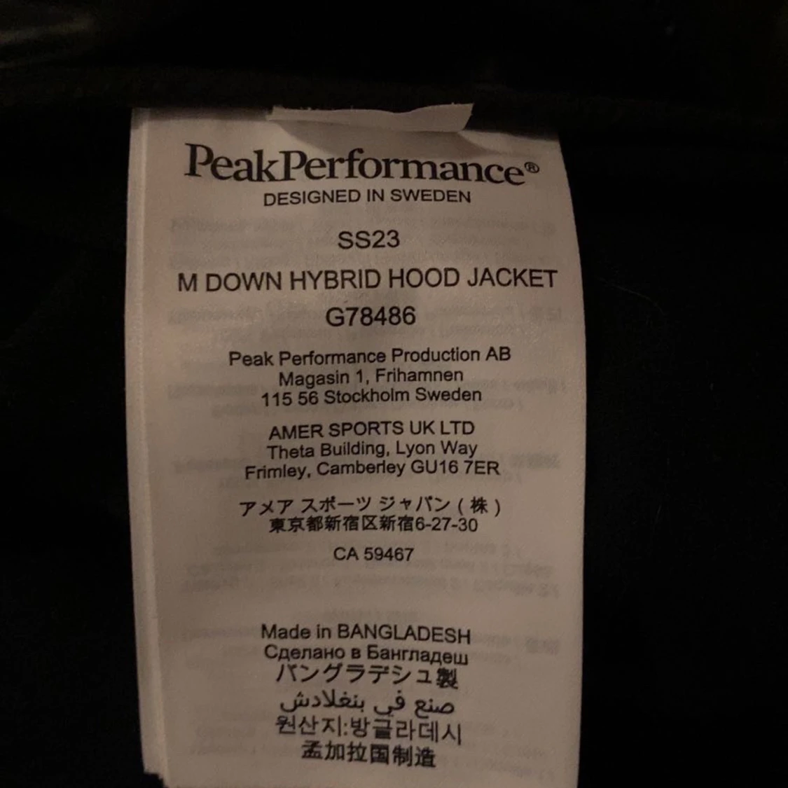 Svart cardigan från Peak Performance - 92