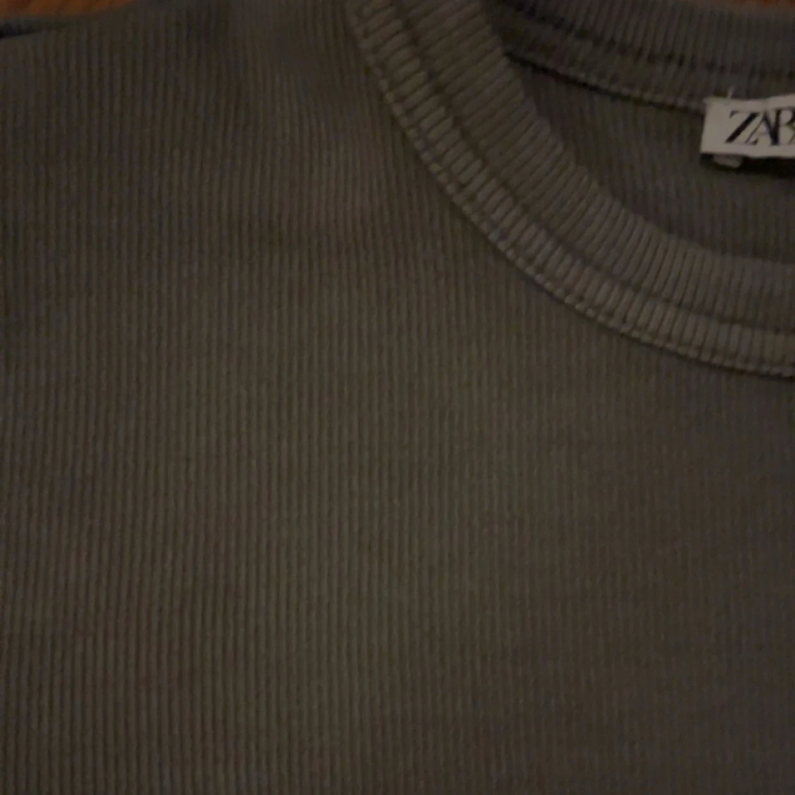 Ribbad t shirt från hm - 90