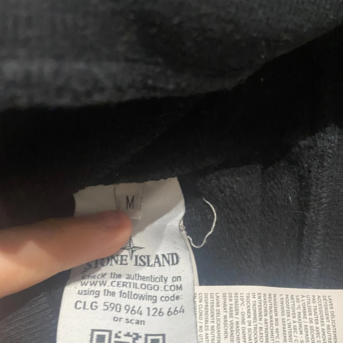 Svart tröja från Stone Island - 93