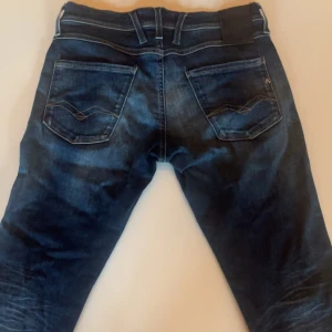 Replay anbass - Replay anbas i helnytt skick. Storlek 30/32.