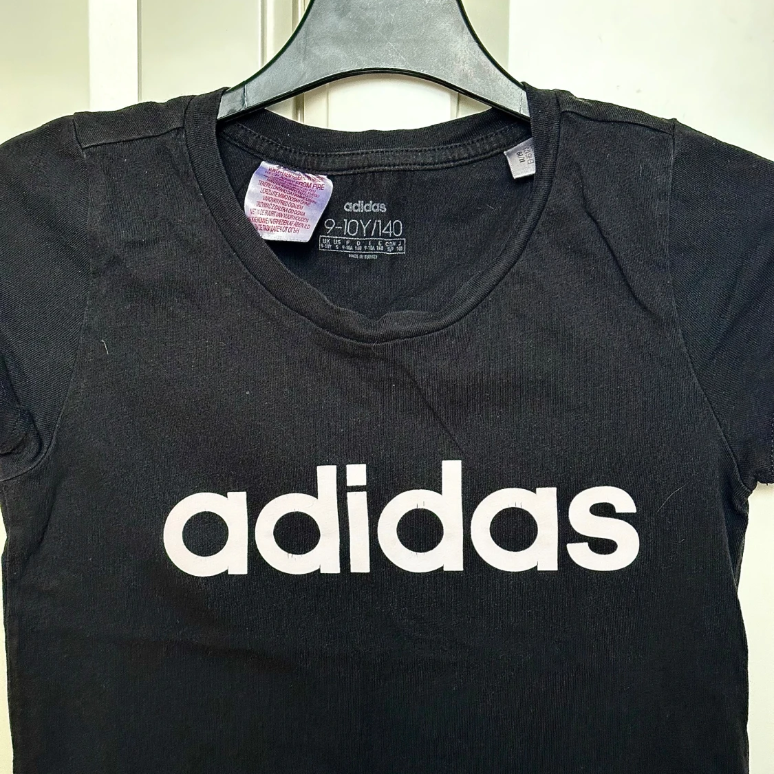 Adidas T-shirt - 91