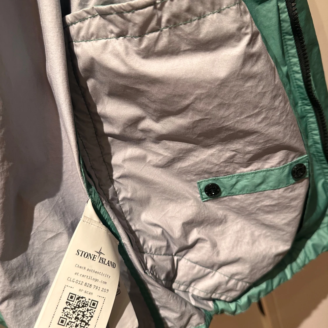 Grön vindjacka från Stone Island - 90