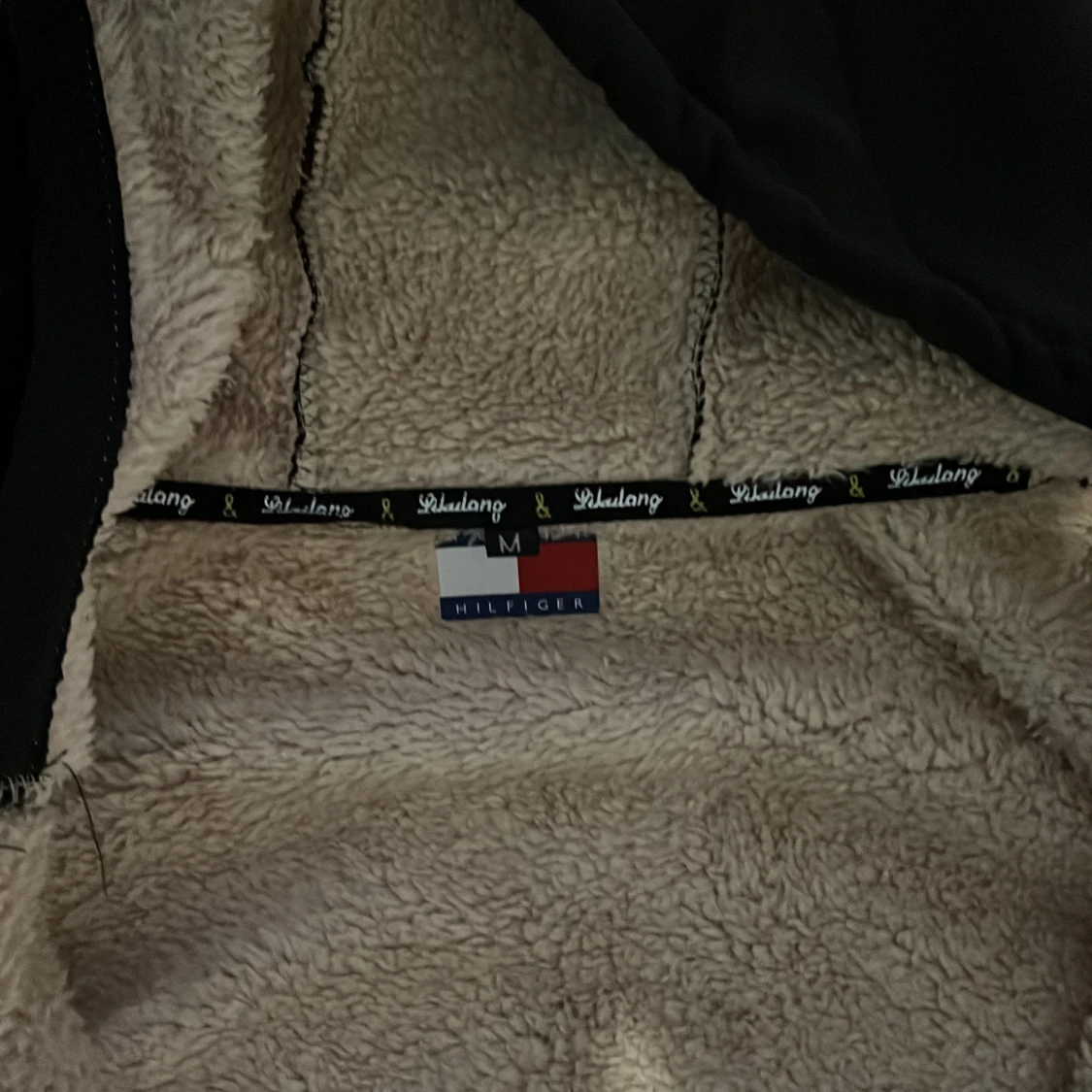 Svart jacka med teddyfoder - 90