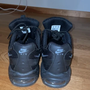 Sprillans nya airmax 95  - 10/10 skick beställde dom och märkte att de ej passade mig pris diskuteras via snabbaffär