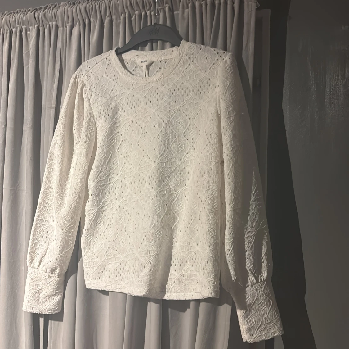 Vit spetsblus från Object