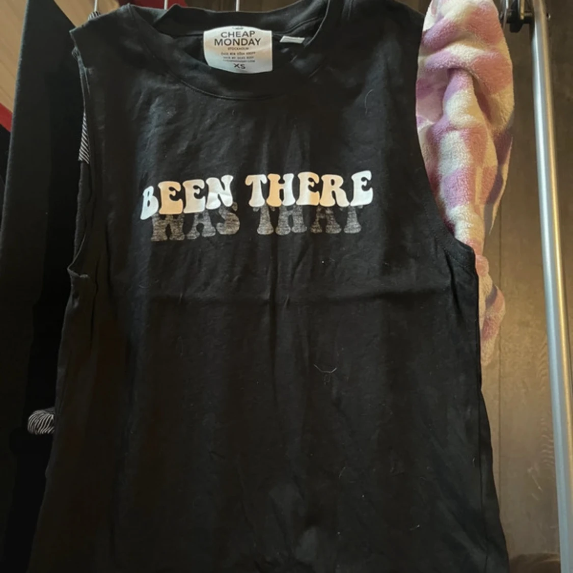 Svart ärmlös topp från Cheap Monday