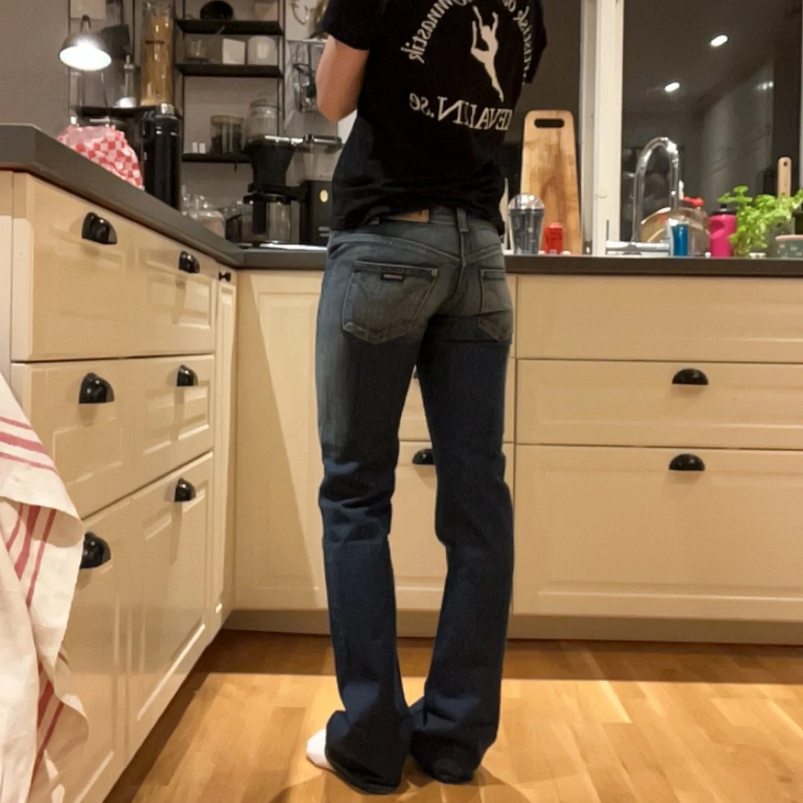 Skit snygga bootcut låg midjade jeans!! - 90