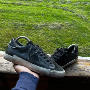 Phillipe model skor - Skit snygga pm skir för bra pris! Inga scuffs såvidare. Skick 9/10 Pris går att fiskuteras