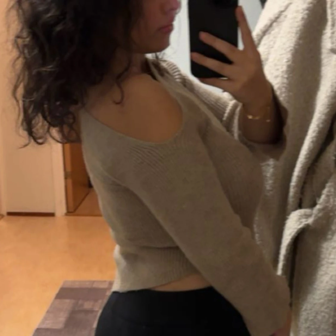 offshoulder tröja - 1