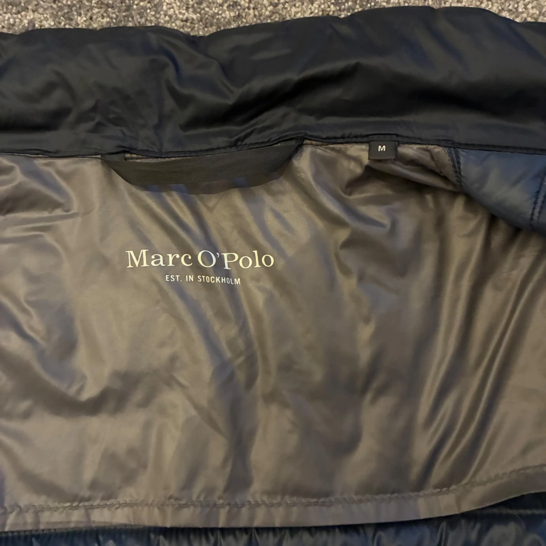 Mörkblå pufferjacka från Marc O'Polo - 3