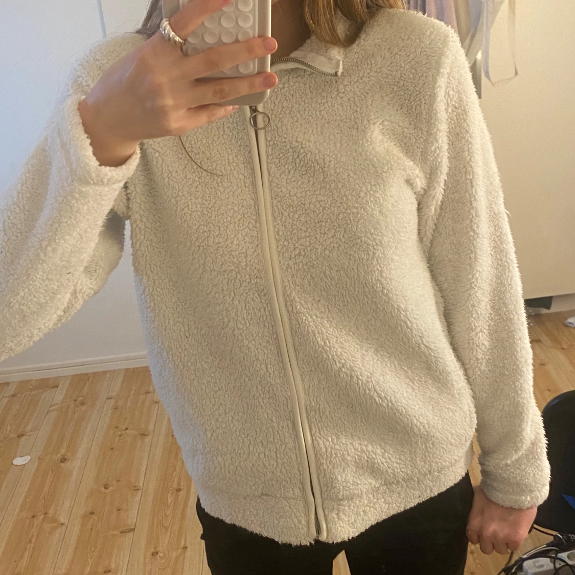 Vit teddyjacka med dragkedja - 1