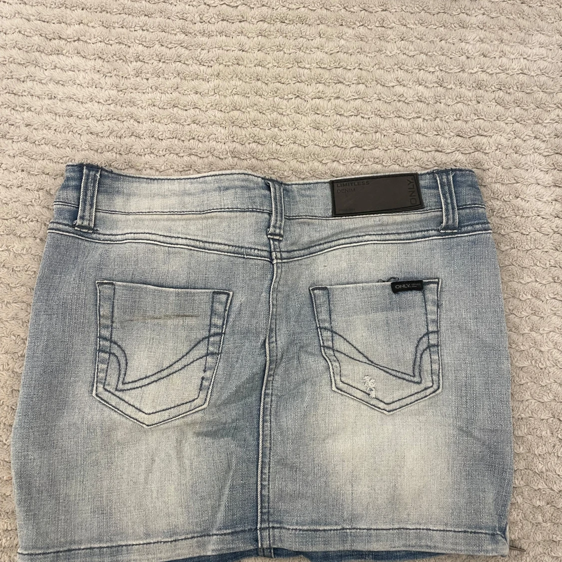 Jeanskjol från ONLY