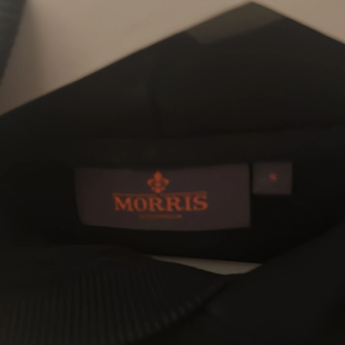 Svart hoodie från Morris - 3