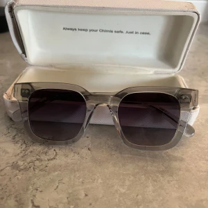 solglasögon från Chimi - Solglasögon från chimi i modellen 04. Nyskick och använda fåtal gånger!