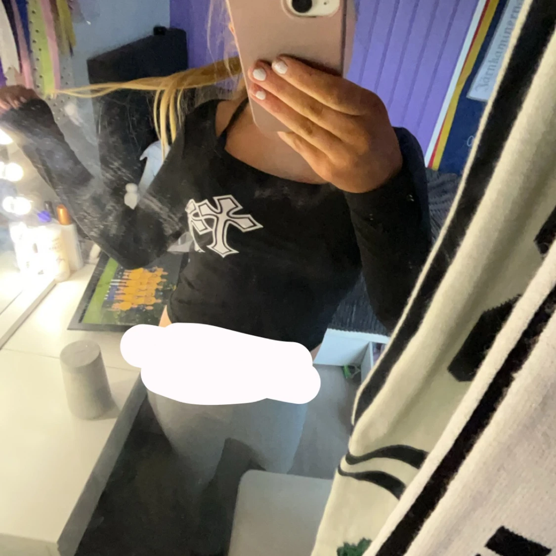 Svart långärmad topp med tryck