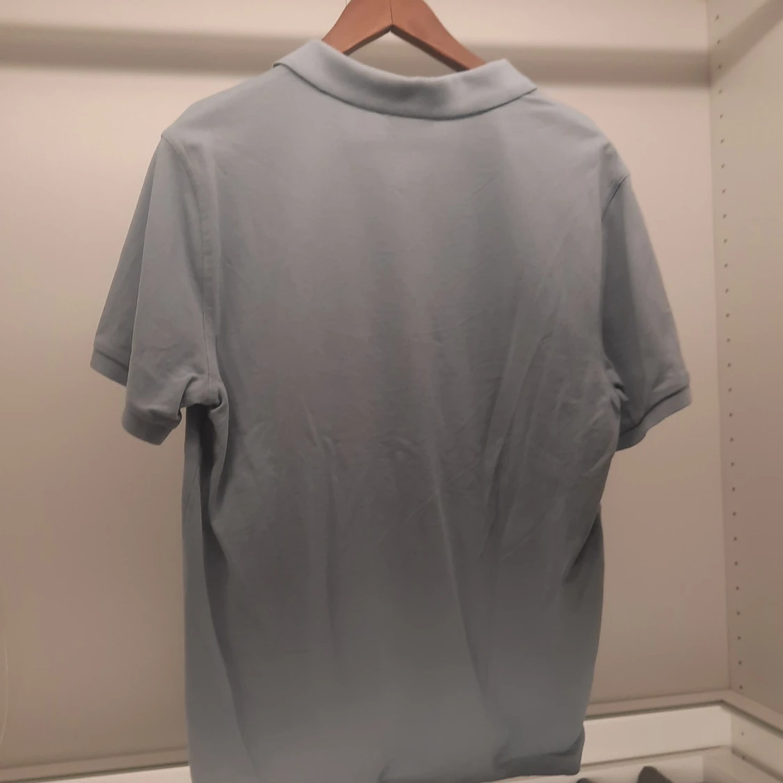 Ljusblå pikétröja från GANT - 1