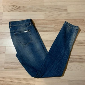 Tramarossa jeans  - Snygga blåa Tramarossa jeans. Storlek W30 L32. Skickar helst med PostNord. 