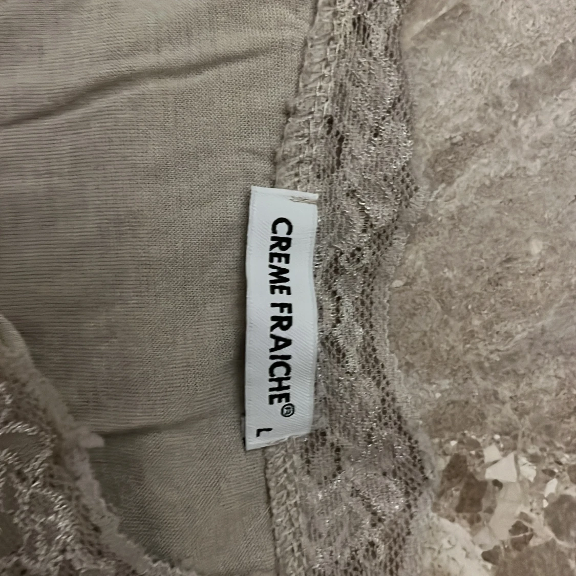 Beige spetsblus från Creme Fraiche - 2