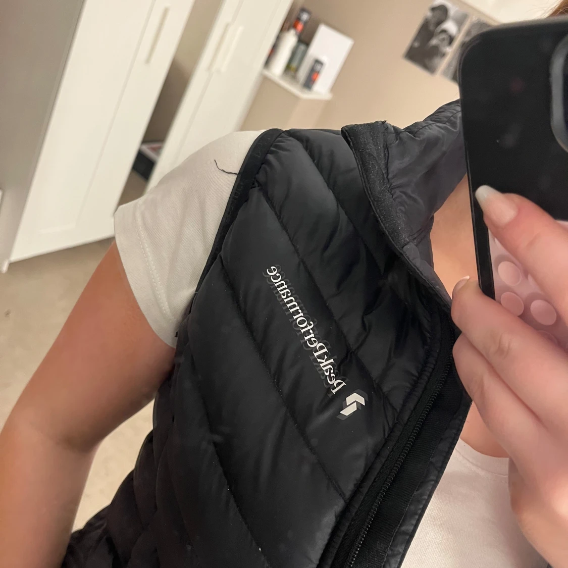 Svart dunväst från Peak Performance - 2