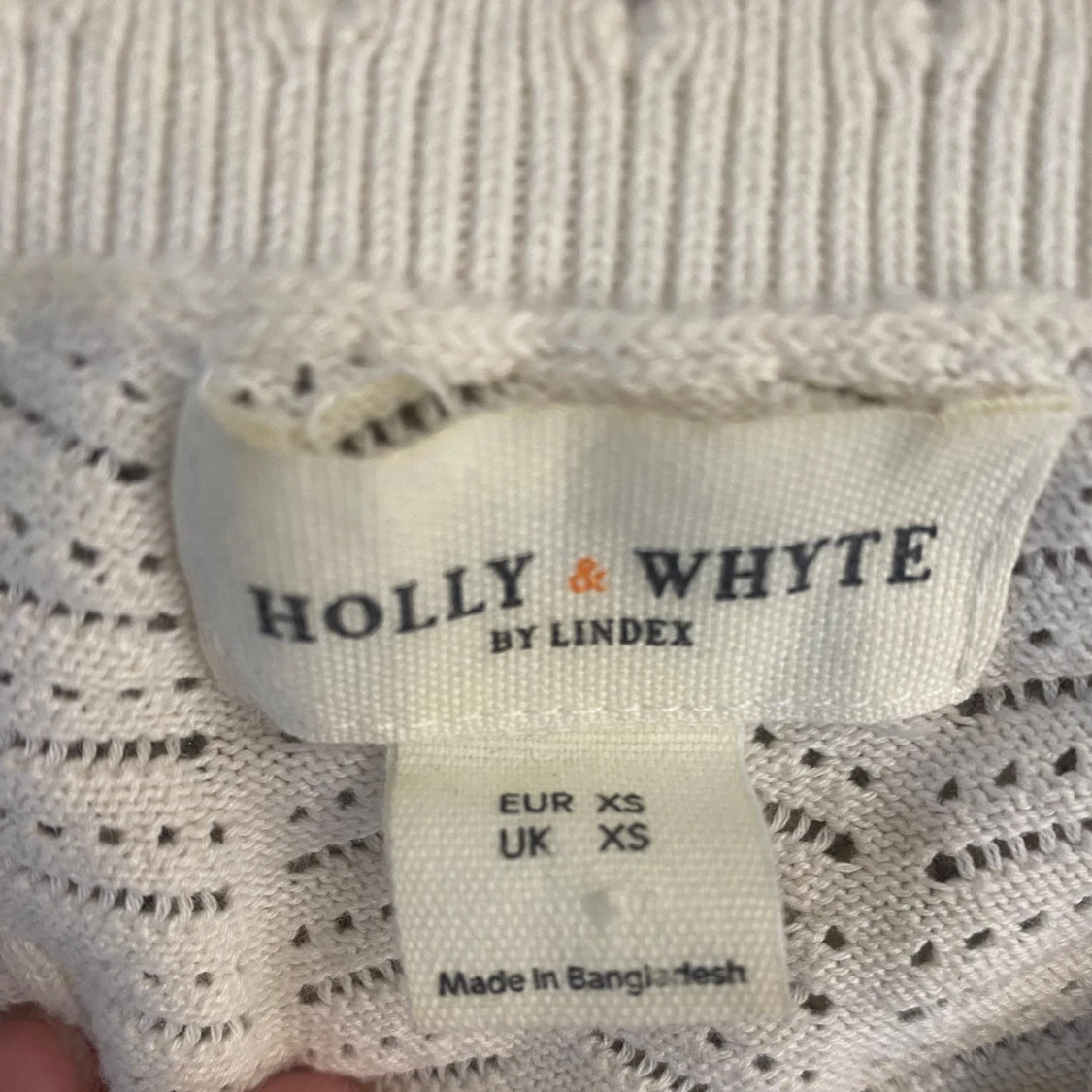 Vit ärmlös topp från Holly & Whyte - 2