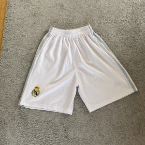Real Madrid x adiddas shorts  - Real Madrid shorts 