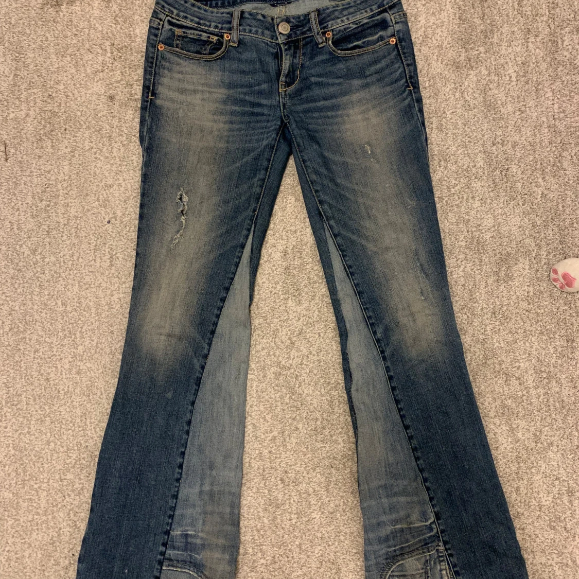 lågmidjade jeans