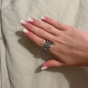 Edblad ring - Edblad ring i silver, använd fåtal gånger o är i fint skick.