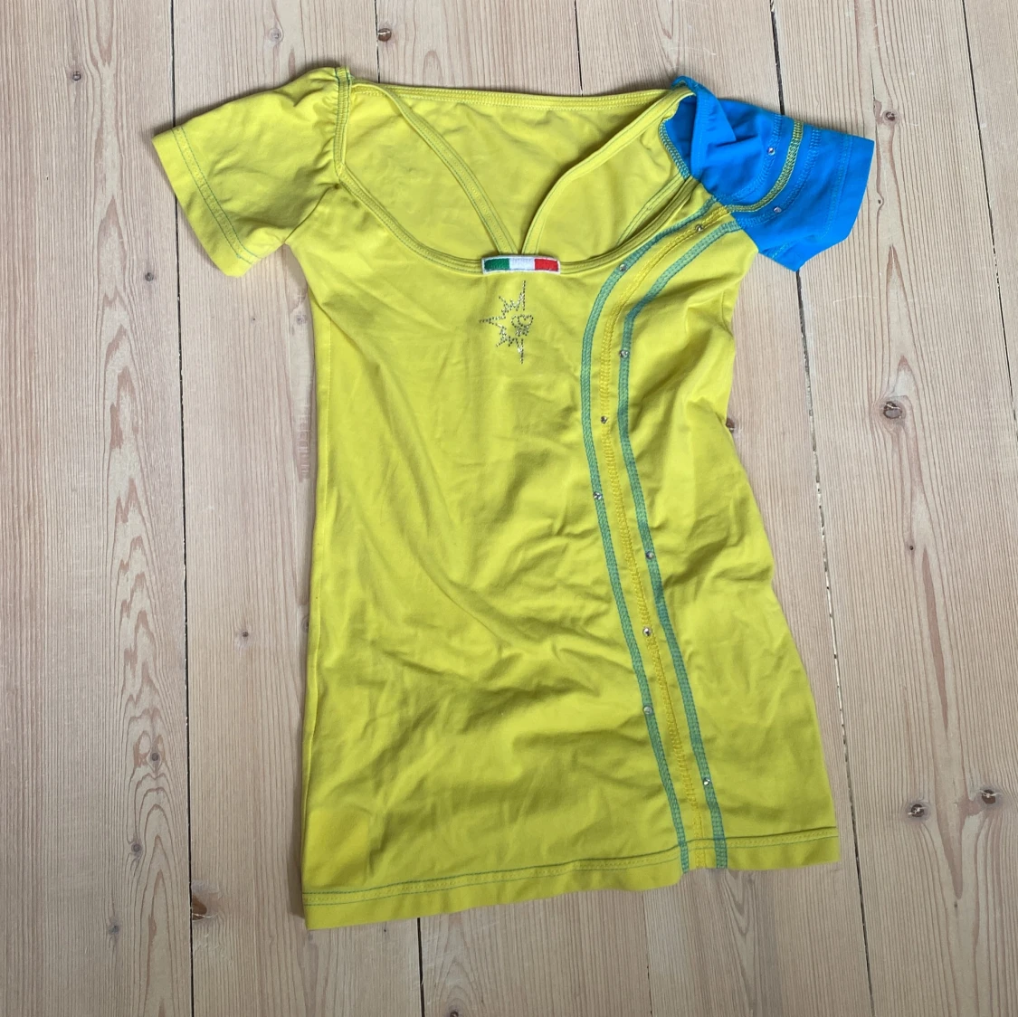 Gul Sverige träningströja från karisma - 90