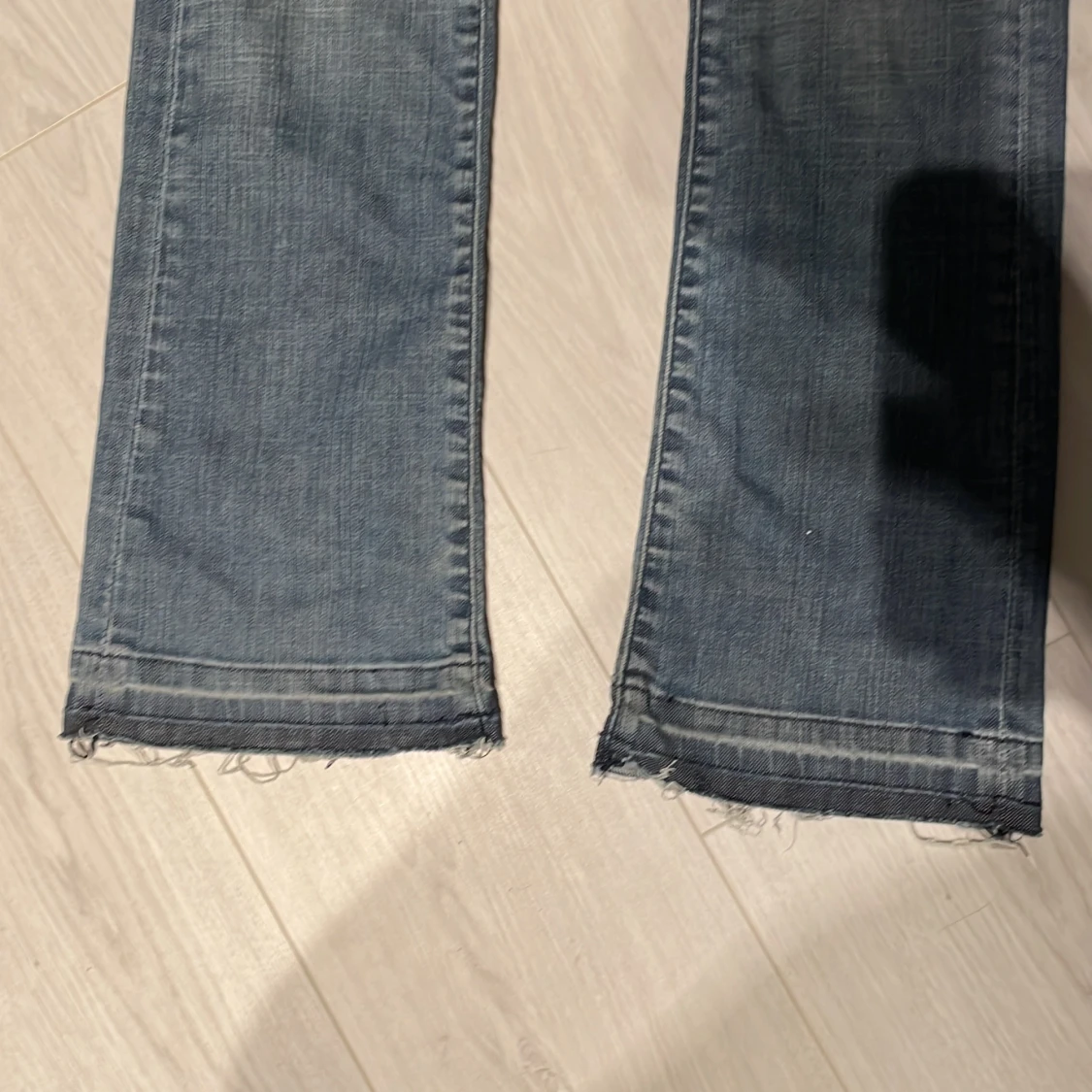 Lågmidjade bootcutjeans - 92