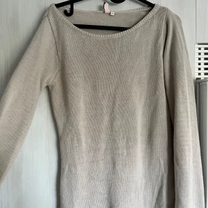 Klänning från Nelly - Klänning från Nelly i storlek S. Endast använd 1 gång! 