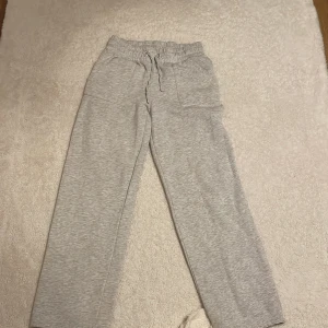 Lager mjukisbyxor - Den är andänd ett par gånger men är i bra skick