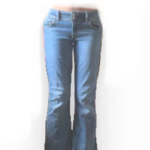 Bootcut lowwaist jeans - Jeans i nyskick, jättefina blåa 